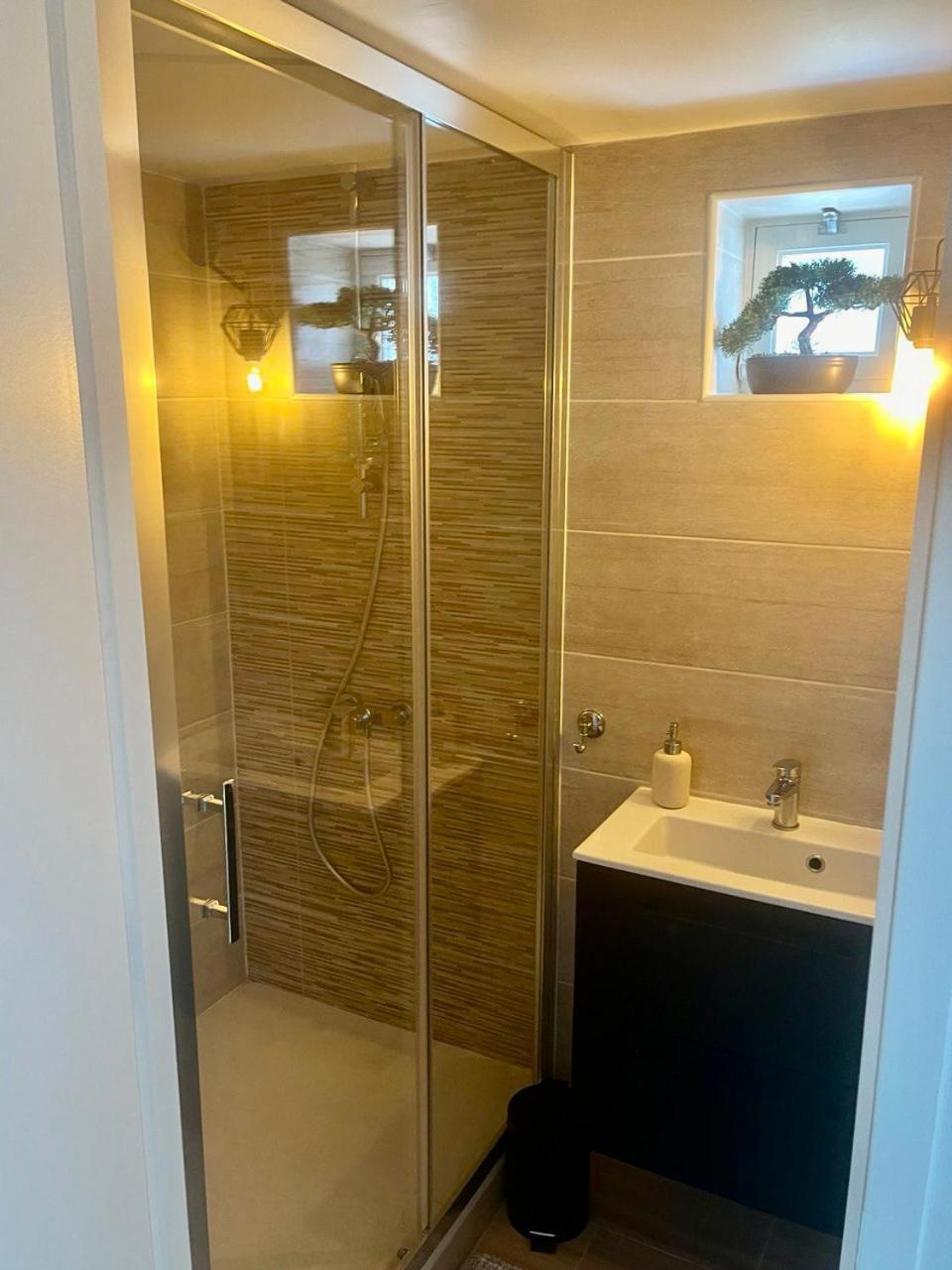 Charmant Et Confortable Appartement Narbonne Kültér fotó